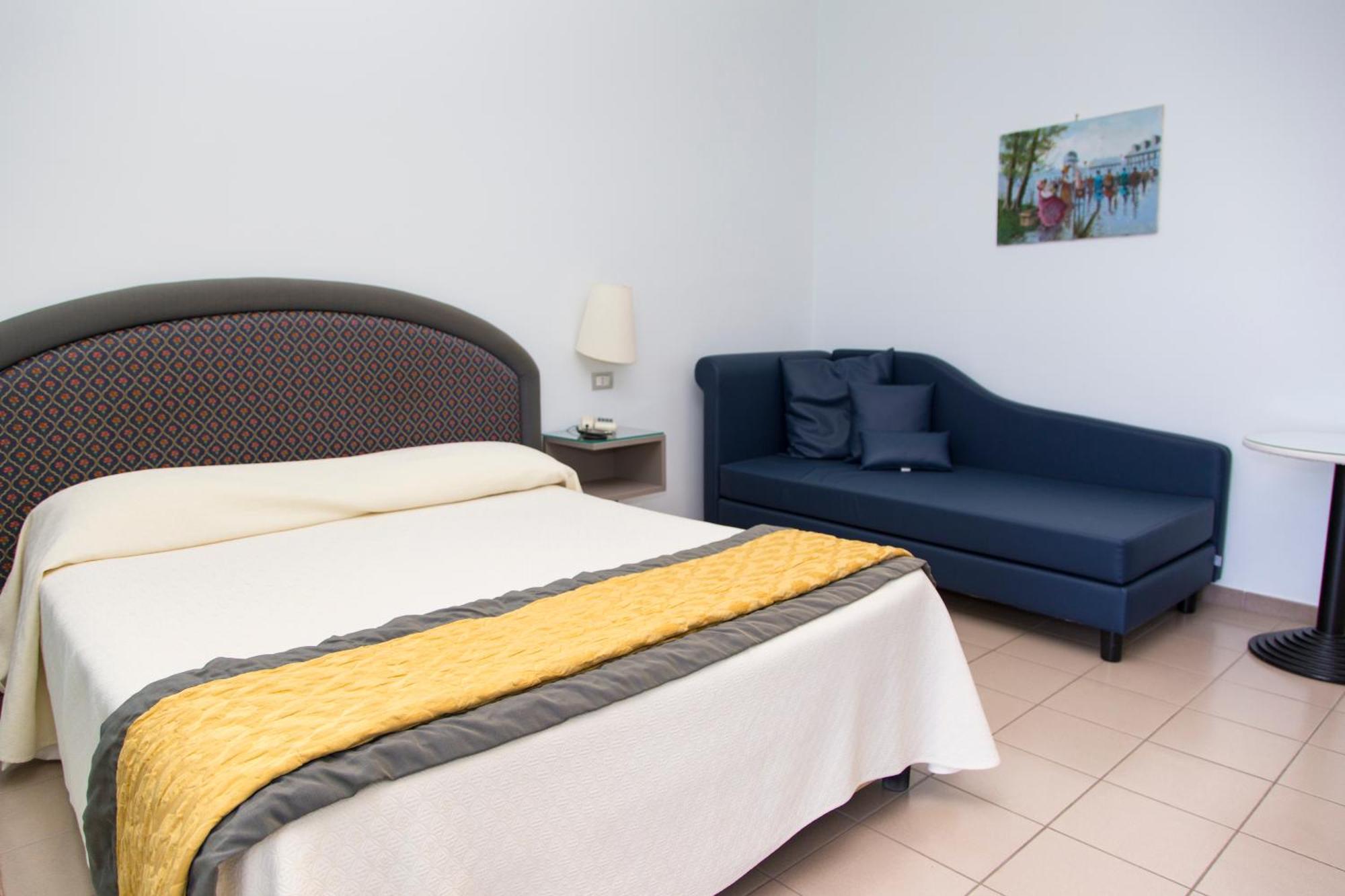 Hotel Il Mulino Capo dʼOrlando Екстериор снимка