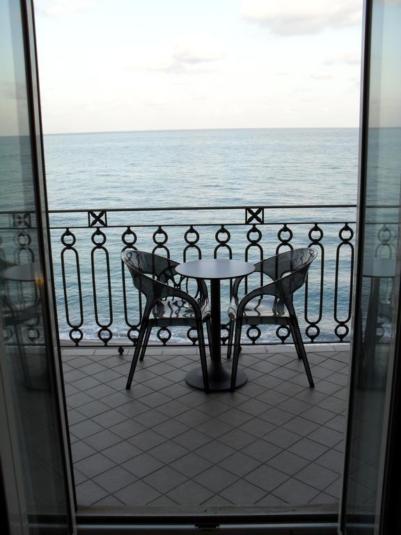 Hotel Il Mulino Capo dʼOrlando Екстериор снимка