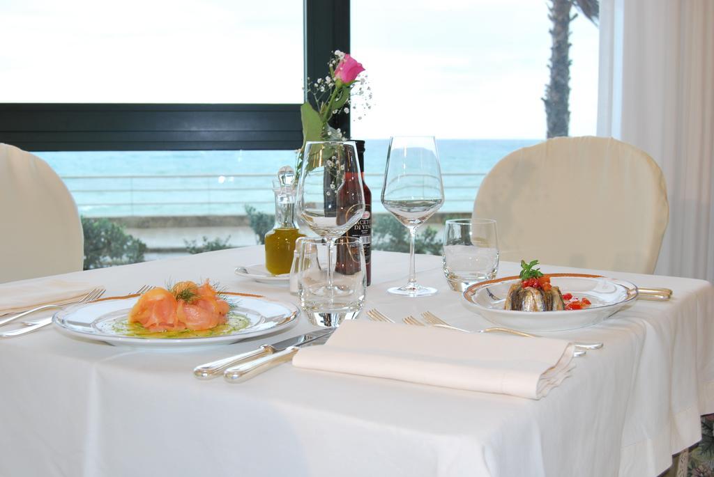 Hotel Il Mulino Capo dʼOrlando Екстериор снимка
